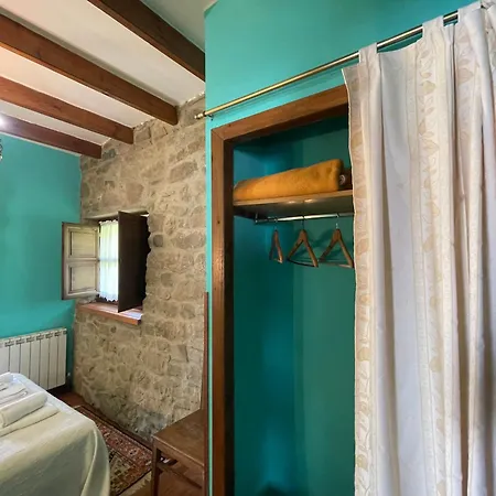 Rurales Pena Crespa Tatil Evi *