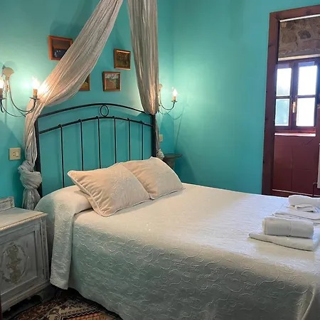 Rurales Pena Crespa Tatil Evi *